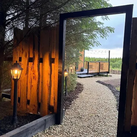 Fiadh Rua - With Private Outdoor Hottub Pet Friendly Kinlough